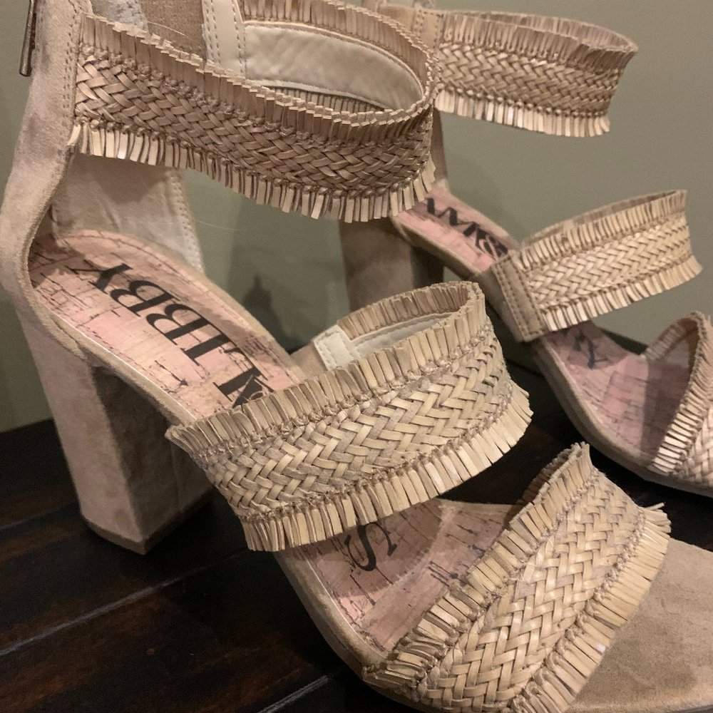 Shoes, heels